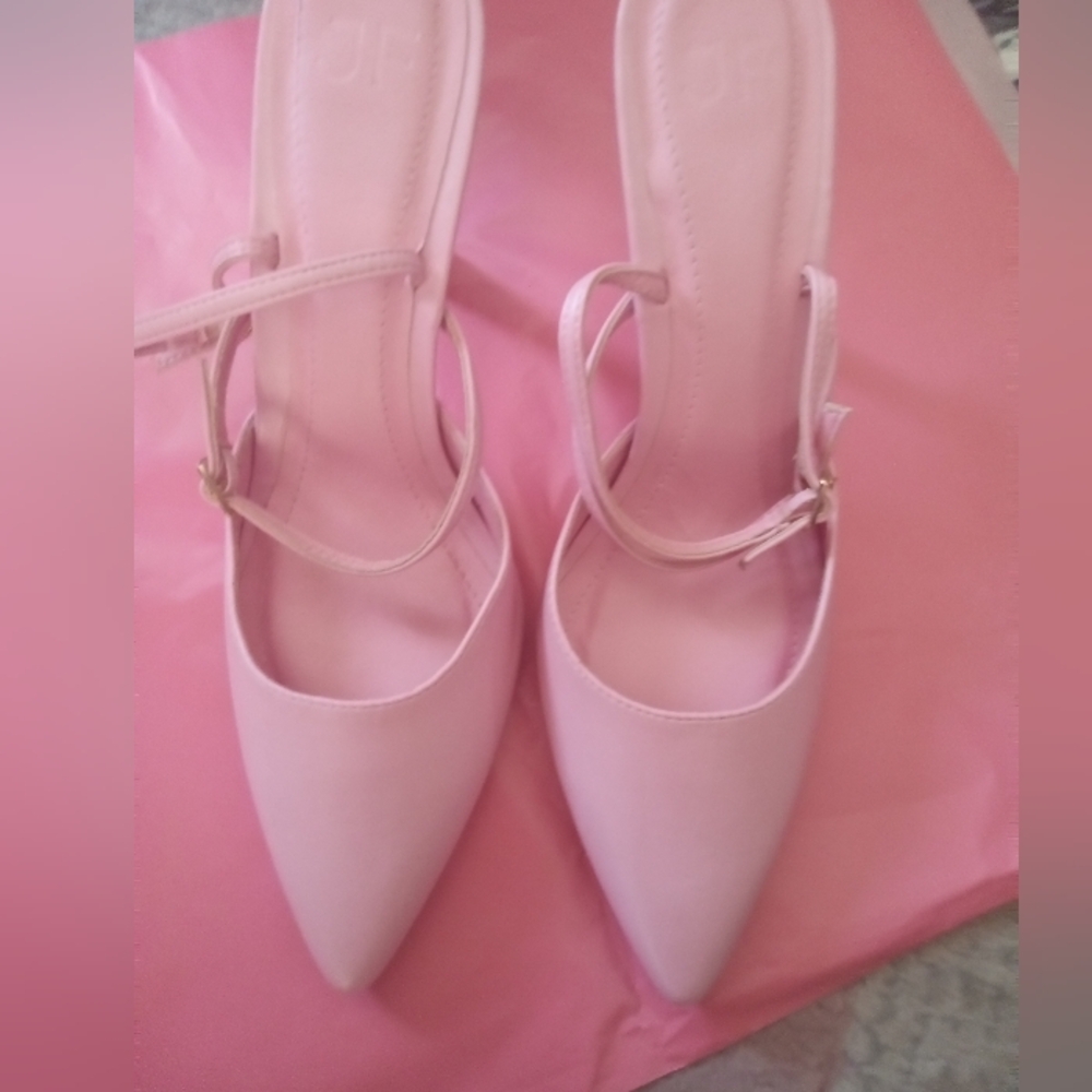 Shoe Dazzle Pink Strappy Heels Women's Size 9